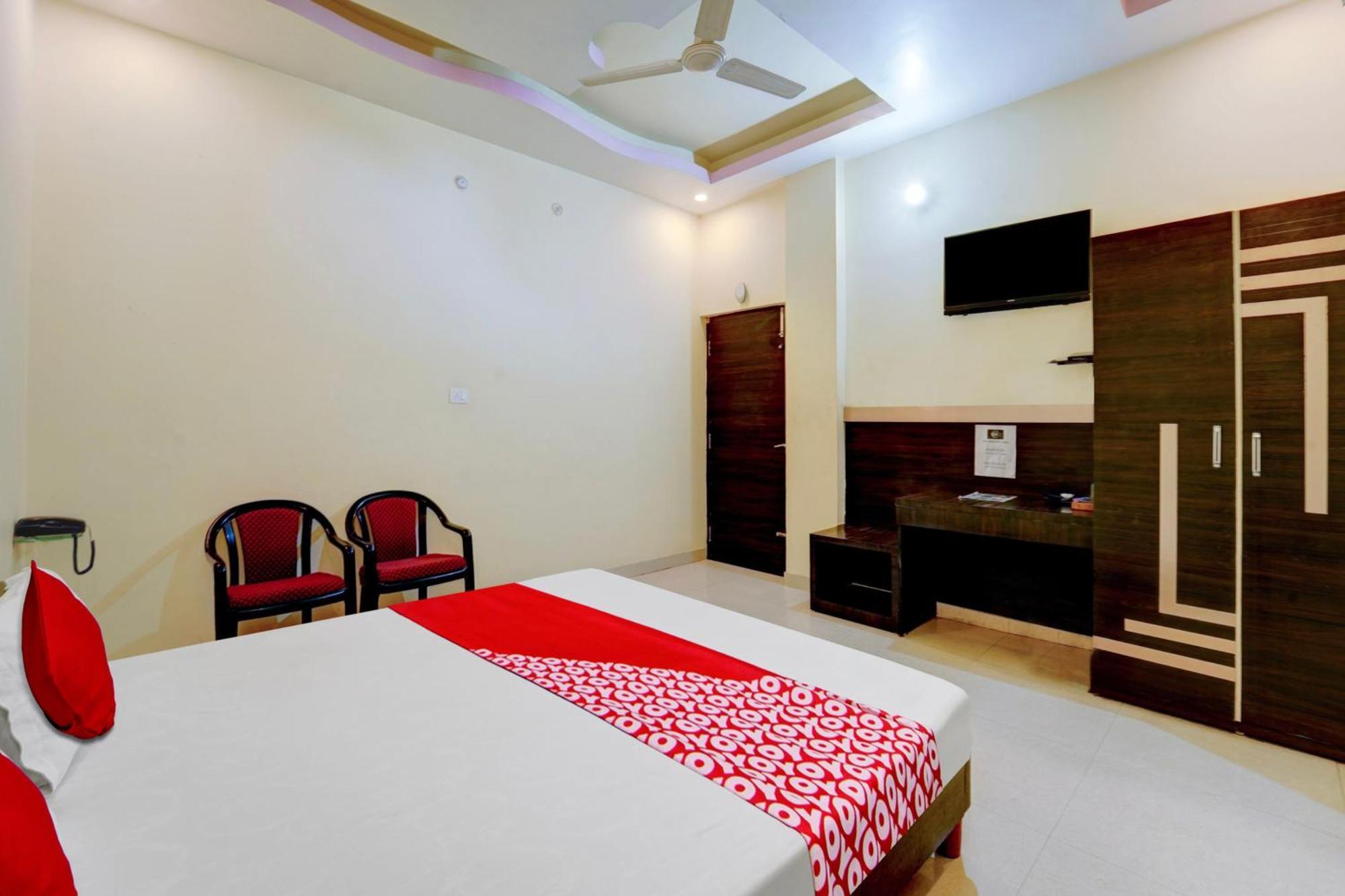Oyo Flagship Hotel Centre Point Chhapra Zewnętrze zdjęcie