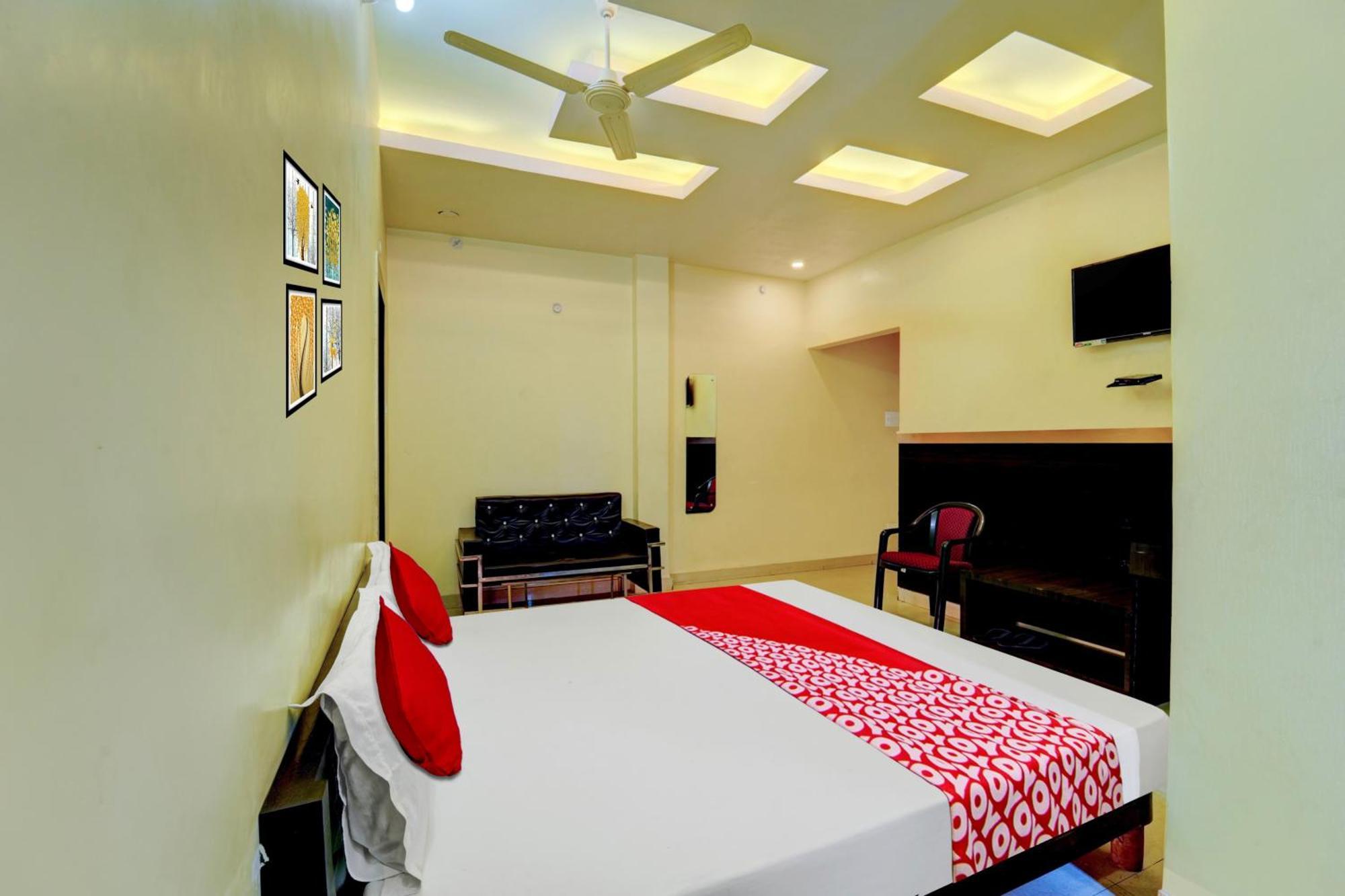 Oyo Flagship Hotel Centre Point Chhapra Zewnętrze zdjęcie