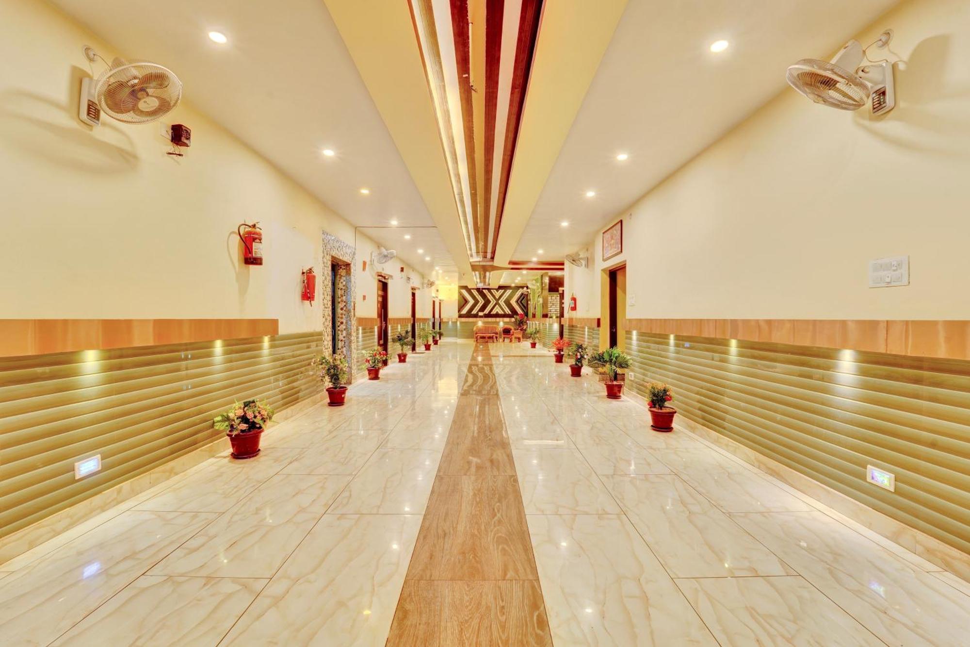 Oyo Flagship Hotel Centre Point Chhapra Zewnętrze zdjęcie