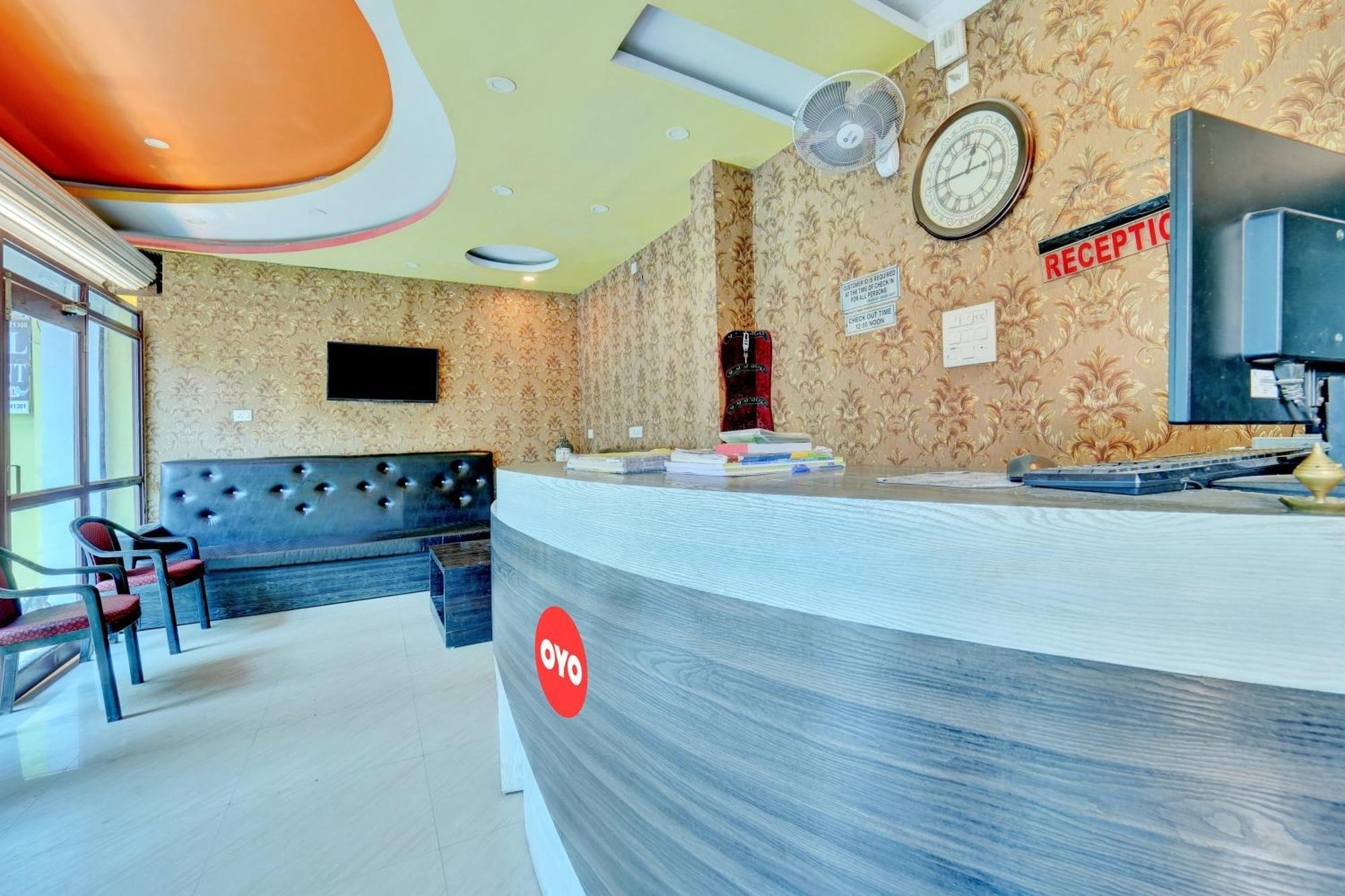 Oyo Flagship Hotel Centre Point Chhapra Zewnętrze zdjęcie